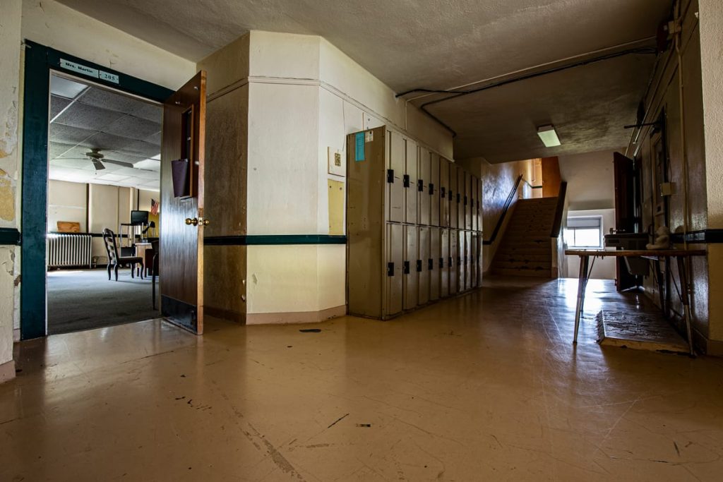 Farrar Schoolhouse Haunted And Abandoned Iowa School - HUS