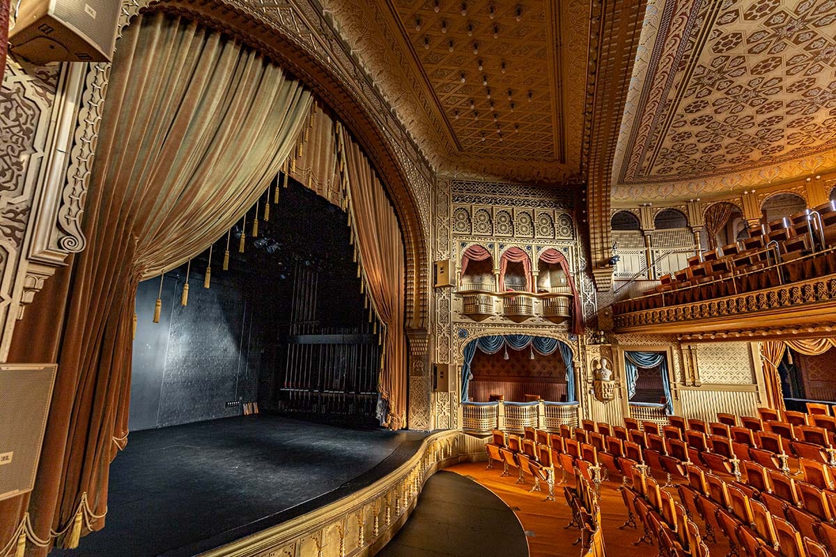 Mabel Tainter Theater haunted by multiple ghosts