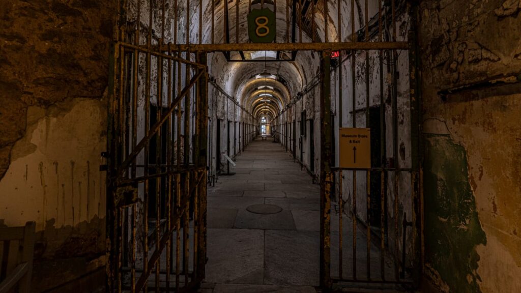 44 Photos From The Hallowed And Haunted Halls Of The Abandoned Eastern State Penitentiary