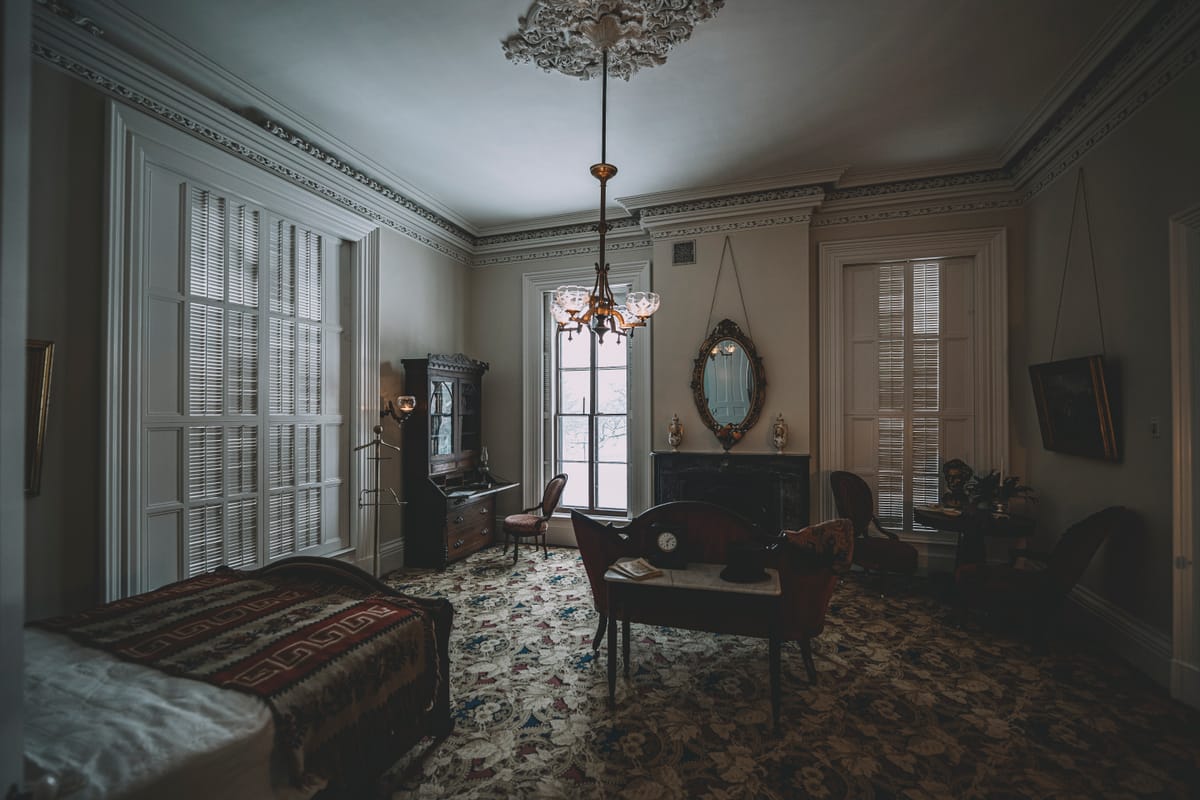 the famous room where Abraham Lincoln stayed while at the Lincoln-Tallman House