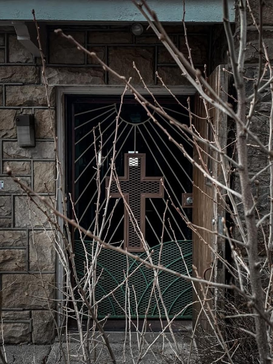 Cresson Sanatorium has long been rumored to be haunted