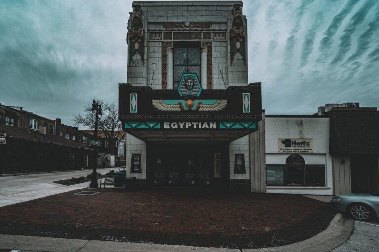 The Egyptian Theater, haunted landmark in dekalb, Il