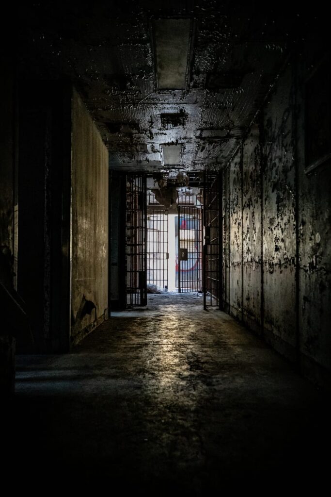 A Haunted cellblock with Illinois' most haunted jail - Old Joliet Prison