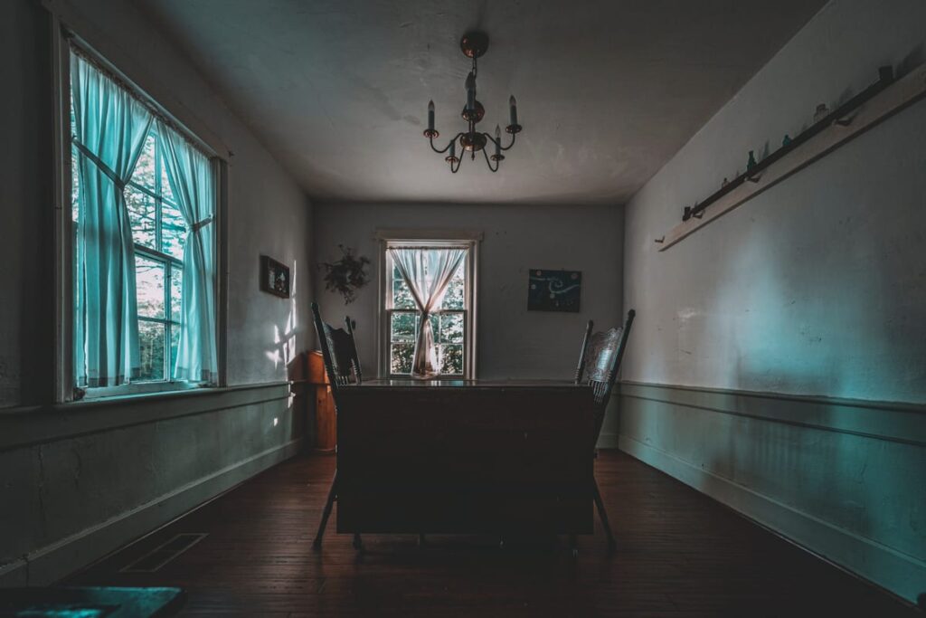 One famous account of paranormal activity at Cambre House featured the spirit of a former resident peeking out the window and into a wedding photo